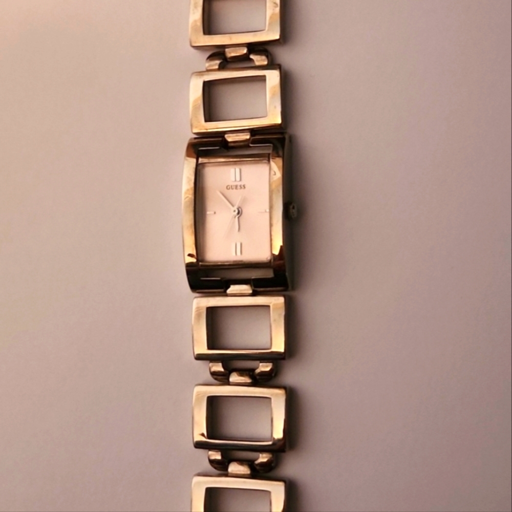 Vintage Guess Women's Silver & Pink Watch - Picture 1 of 6